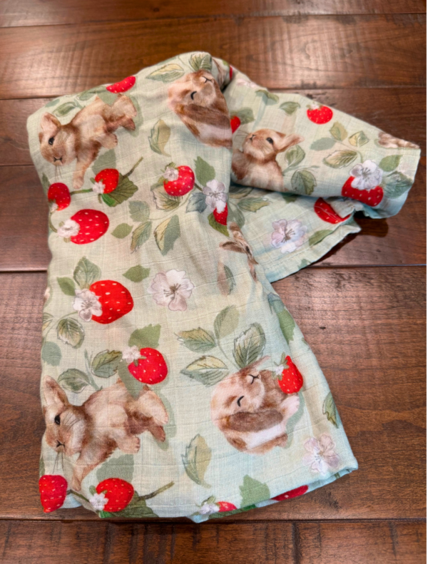 Bamboo Muslin Blanket- Bunnies & Strawberries - Image 2